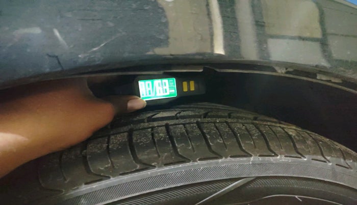 2017 Hyundai Verna 1.6 VTVT SX, Petrol, Manual, 82,057 km, tyre