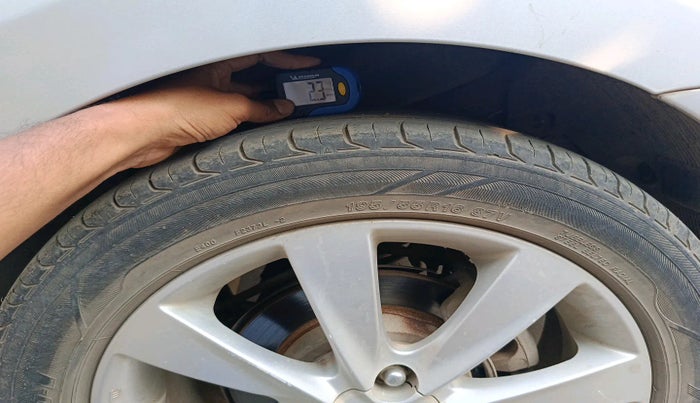 2012 Hyundai Verna FLUIDIC 1.6 VTVT SX AT, Petrol, Automatic, 1,30,760 km, tyre