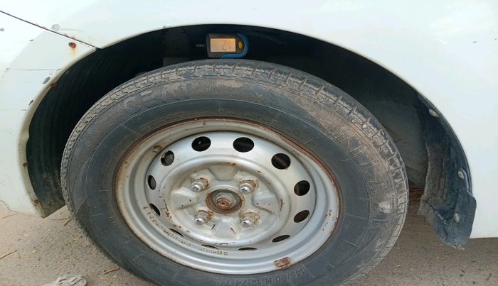 2015 Hyundai Eon D-LITE+, Petrol, Manual, 53,387 km, tyre