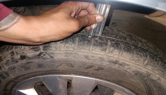 2013 Maruti Swift Dzire VXI, Petrol, Manual, 91,876 km, tyre