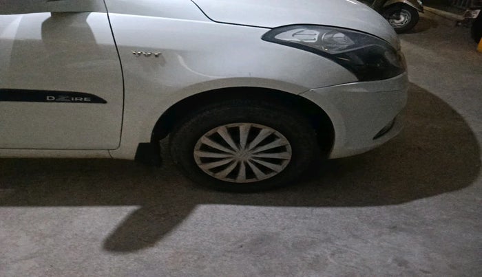 2016 Maruti Swift Dzire VXI, Petrol, Manual, 70,123 km, tyre