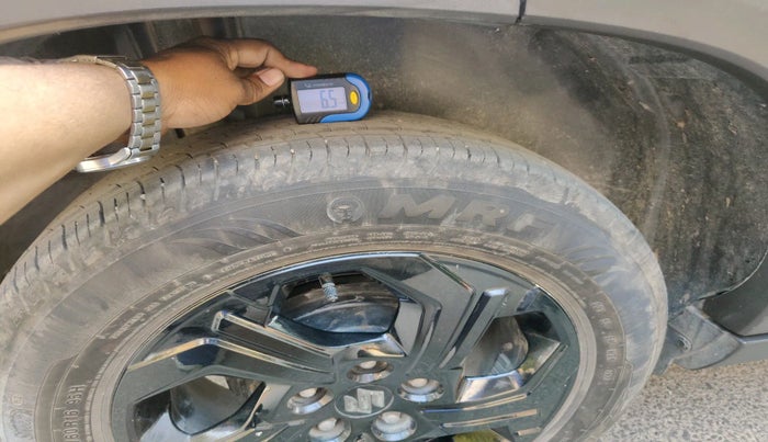 2023 Maruti BREZZA ZXI SMART HYBRID , Petrol, Manual, 14,197 km, tyre