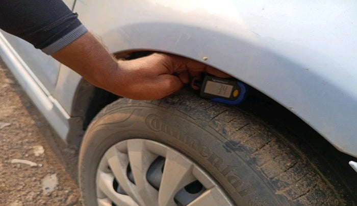 2011 Toyota Etios G, Petrol, Manual, 72,737 km, tyre