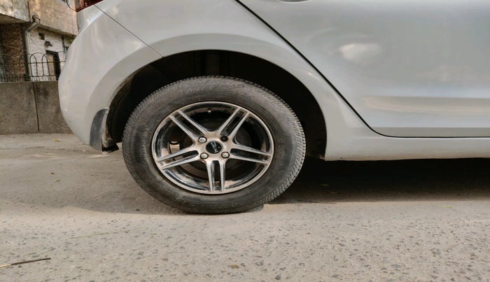 2019 Hyundai Elite i20 MAGNA PLUS 1.2, Petrol, Manual, 1,28,208 km, tyre