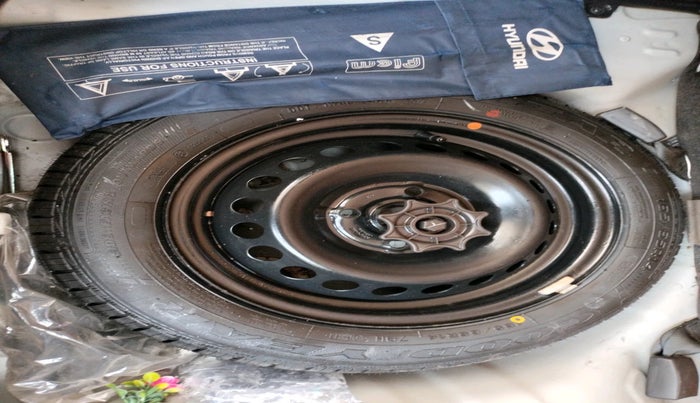 2017 Hyundai Grand i10 SPORTZ 1.2 KAPPA VTVT, Petrol, Manual, 26,009 km, tyre