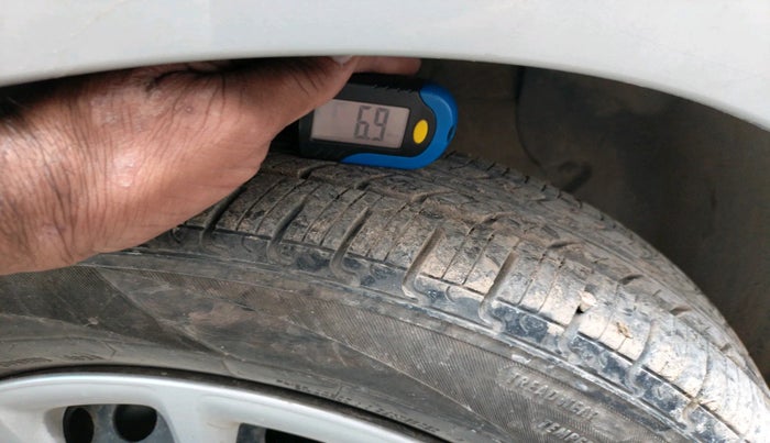 2017 Hyundai Grand i10 SPORTZ 1.2 KAPPA VTVT, Petrol, Manual, 26,009 km, tyre