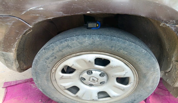 2014 Renault Duster 85 PS RXL DIESEL, Diesel, Manual, 1,90,659 km, tyre