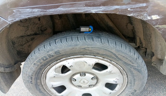 2014 Renault Duster 85 PS RXL DIESEL, Diesel, Manual, 1,90,659 km, tyre