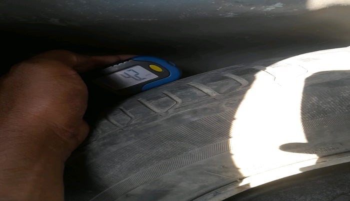 2016 Hyundai Elite i20 SPORTZ 1.2, Petrol, Manual, 97,393 km, tyre