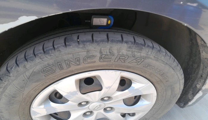 2016 Hyundai Elite i20 SPORTZ 1.2, Petrol, Manual, 97,393 km, tyre