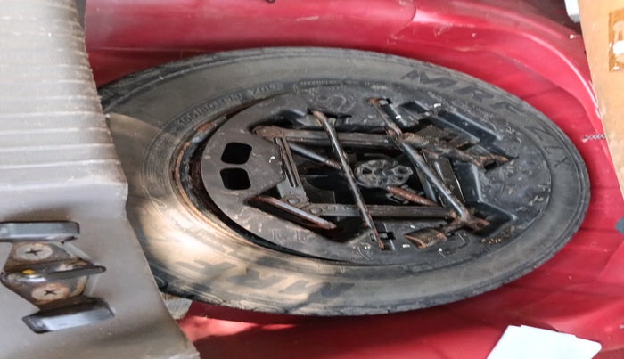 2011 Hyundai i10 SPORTZ 1.2 AT, Petrol, Automatic, 57,447 km, tyre