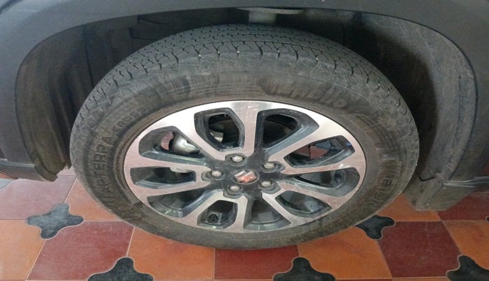 2023 Maruti Grand Vitara SIGMA SMART HYBRID, Petrol, Manual, 37,721 km, tyre