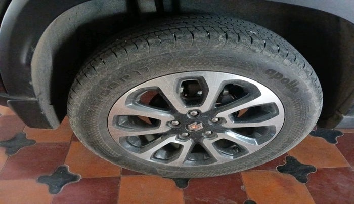 2023 Maruti Grand Vitara SIGMA SMART HYBRID, Petrol, Manual, 37,721 km, tyre