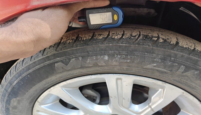 2017 Tata Tiago XZA PETROL, Petrol, Automatic, 1,01,721 km, tyre