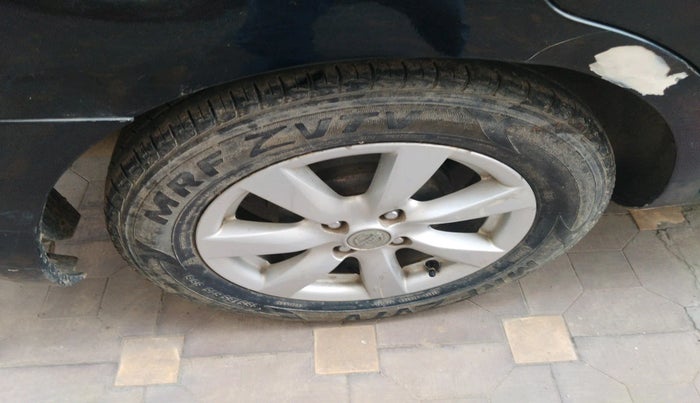 2013 Nissan Sunny XV DIESEL, Diesel, Manual, 1,38,018 km, tyre