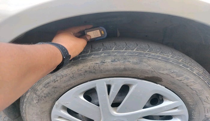 2015 Maruti Swift VXI, Petrol, Manual, 48,351 km, tyre