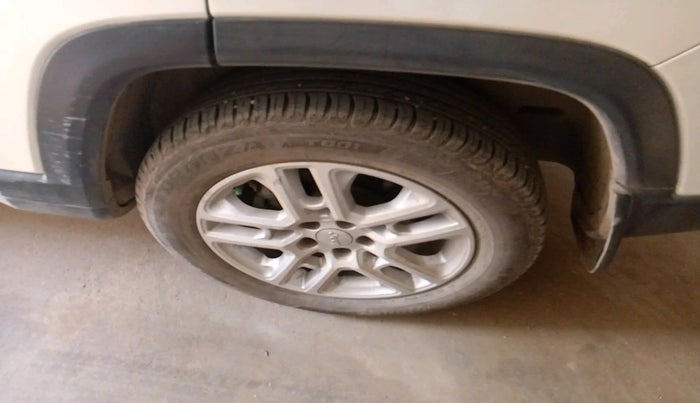 2017 Jeep Compass LIMITED 2.0 DIESEL 4X4, Diesel, Manual, 54,930 km, tyre