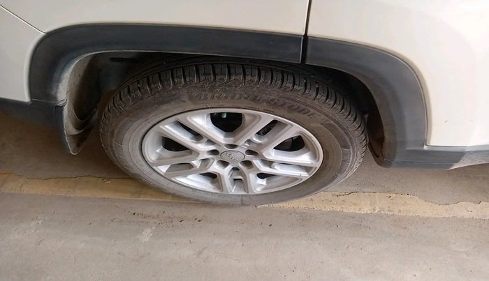 2017 Jeep Compass LIMITED 2.0 DIESEL 4X4, Diesel, Manual, 54,930 km, tyre