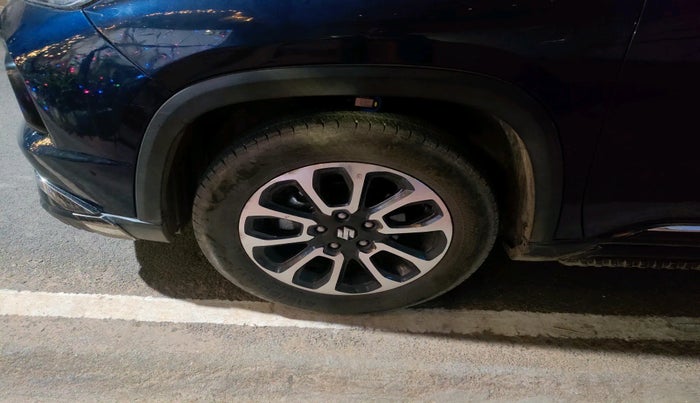 2023 Maruti Grand Vitara ZETA SMART HYBRID AT, Petrol, Automatic, 38,204 km, tyre