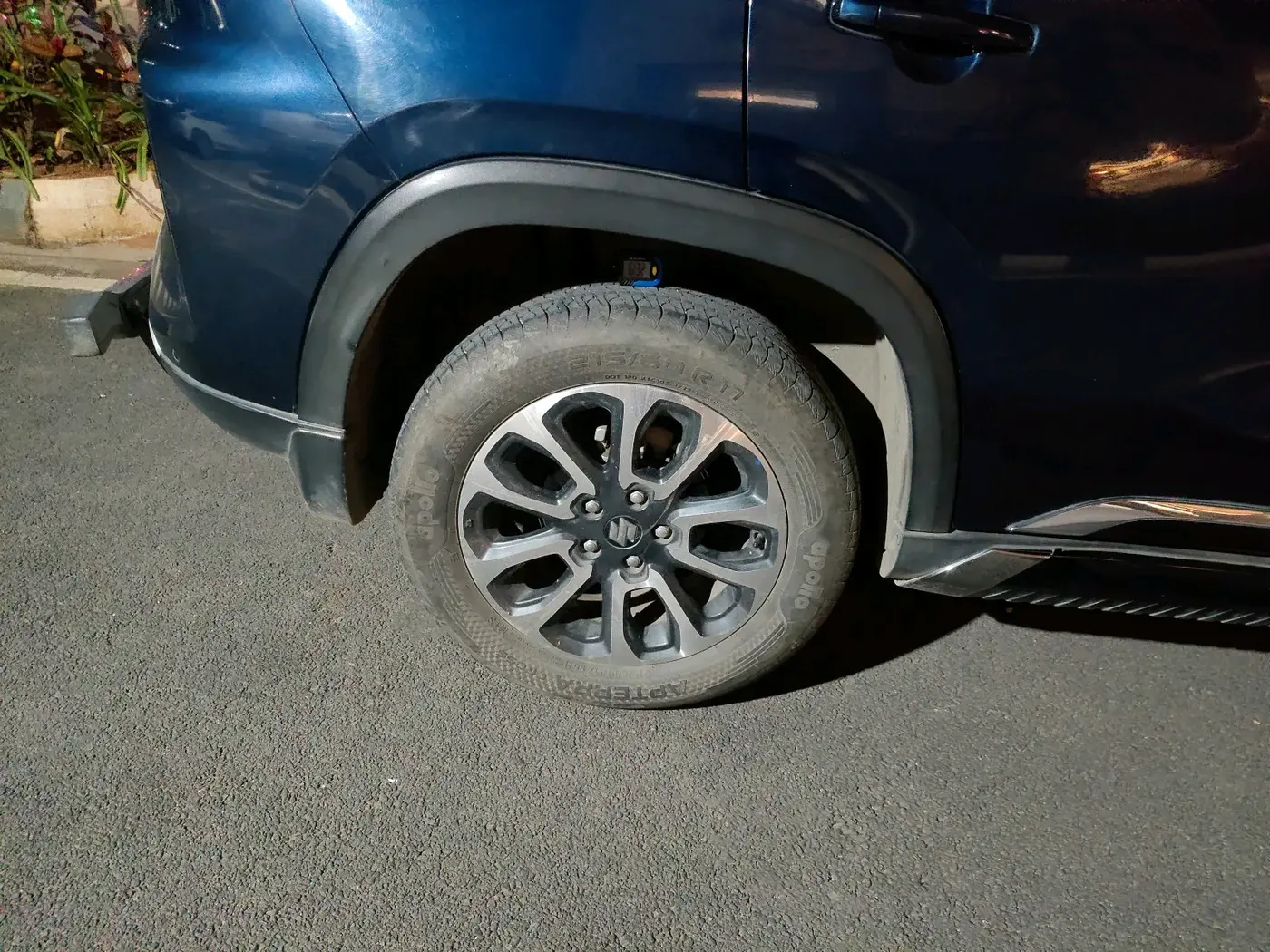 2023 Maruti Grand Vitara ZETA SMART HYBRID AT, Petrol, Automatic, 38,204 km, tyre