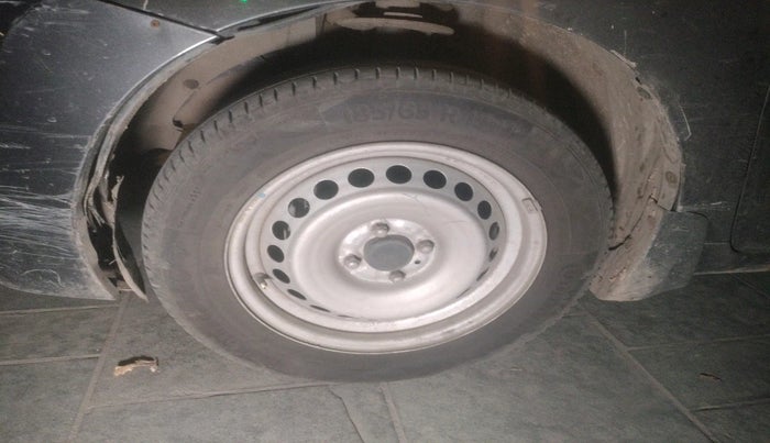 2017 Maruti Baleno SIGMA PETROL 1.2, Petrol, Manual, 45,184 km, tyre