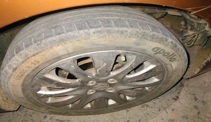 2017 Maruti Baleno ALPHA PETROL 1.2, Petrol, Manual, 1,29,818 km, tyre