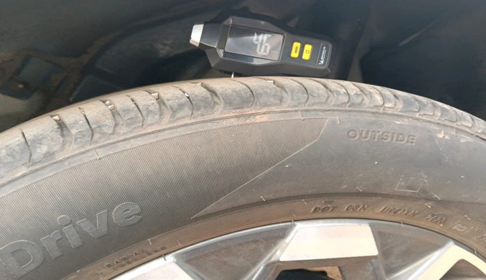 2023 Hyundai VENUE SX 1.0 (O) TURBO IMT, Petrol, Manual, 14,715 km, tyre