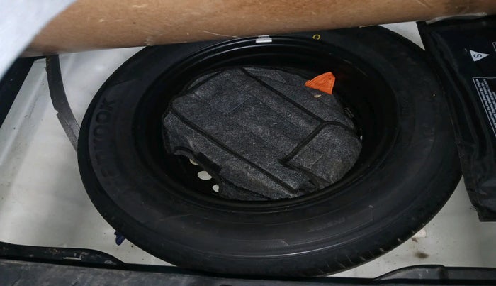 2019 Hyundai VENUE SX(O) 1.4 CRDI, Diesel, Manual, 1,12,477 km, tyre