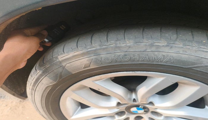 2013 BMW X3 XDRIVE 20D, Diesel, Automatic, 1,98,957 km, tyre
