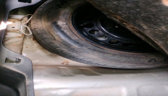 2021 Toyota Glanza G, Petrol, Manual, 72,755 km, tyre