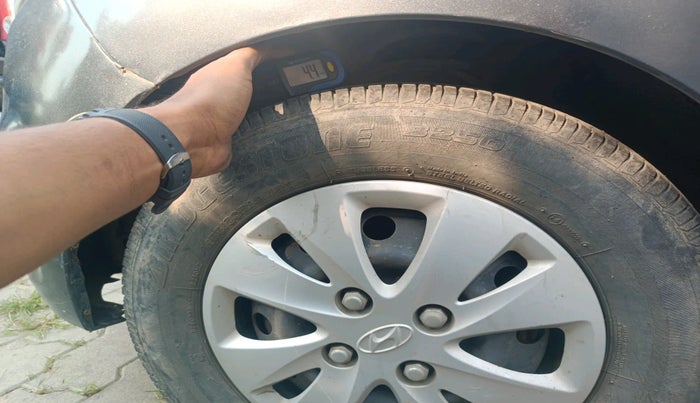 2010 Hyundai i10 SPORTZ 1.2, Petrol, Manual, 30,733 km, tyre