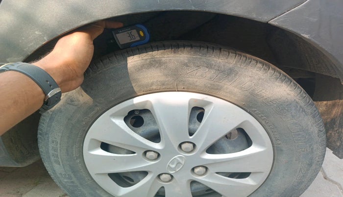 2010 Hyundai i10 SPORTZ 1.2, Petrol, Manual, 30,733 km, tyre