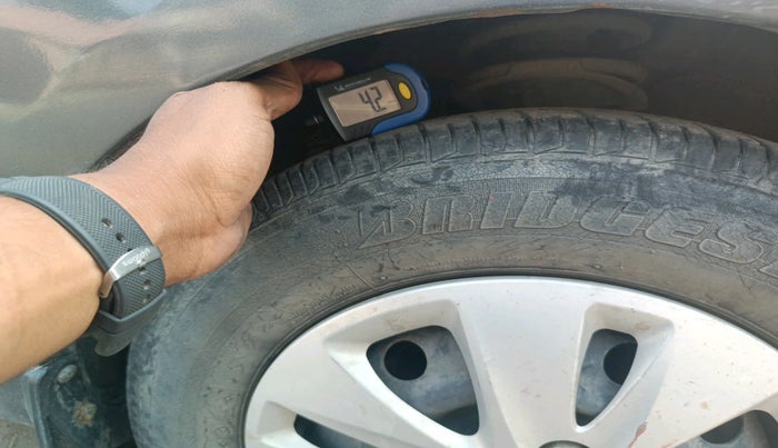 2010 Hyundai i10 SPORTZ 1.2, Petrol, Manual, 30,733 km, tyre