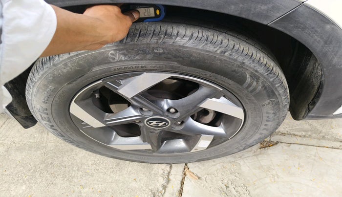 2021 Hyundai VENUE SX 1.0 TURBO, Petrol, Manual, 48,298 km, tyre