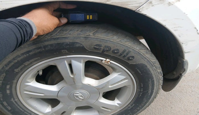 2011 Hyundai i20 ASTA 1.2, Petrol, Manual, 75,255 km, tyre