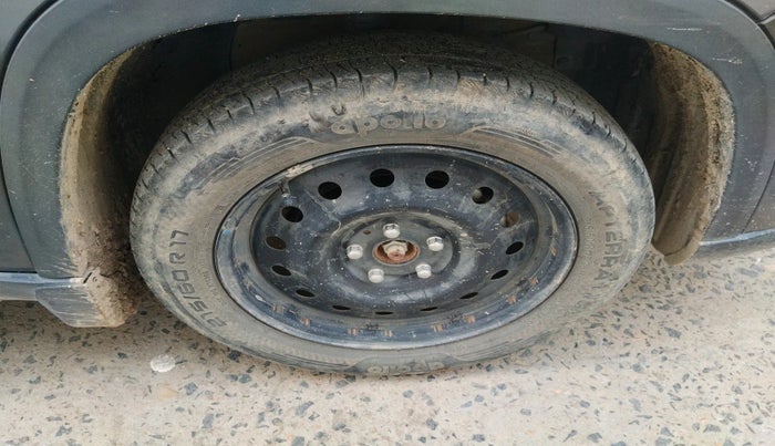 2022 Maruti Grand Vitara DELTA SMART HYBRID, Petrol, Manual, 51,294 km, tyre