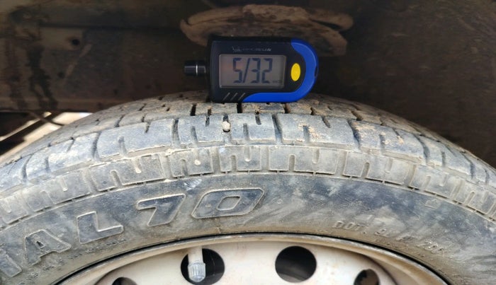 2012 Hyundai Eon D-LITE, Petrol, Manual, 82,677 km, tyre