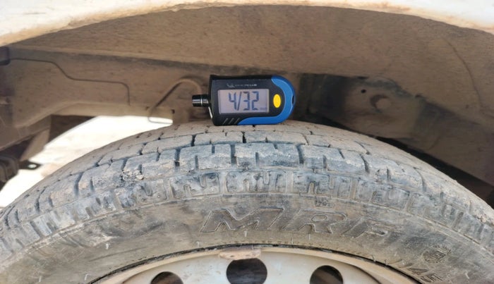 2012 Hyundai Eon D-LITE, Petrol, Manual, 82,677 km, tyre