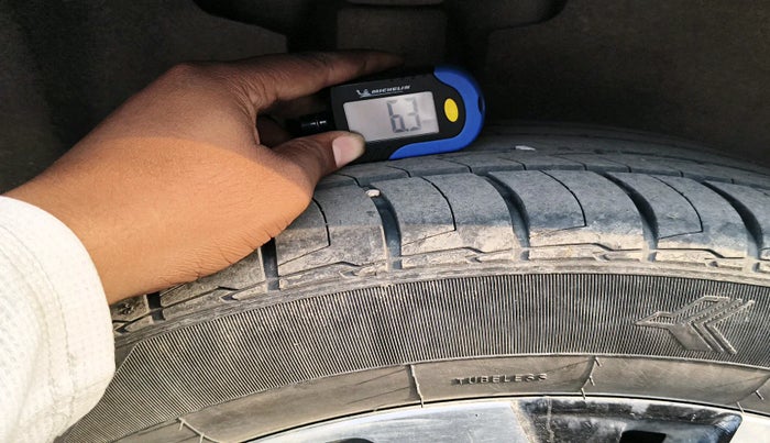 2023 MG HECTOR PLUS SHARP PRO 2.0 TURBO DIESEL 7 STR, Diesel, Manual, 81,367 km, tyre