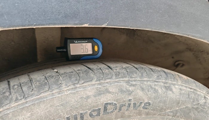 2022 KIA SONET HTK 1.2, Petrol, Manual, 42,175 km, tyre