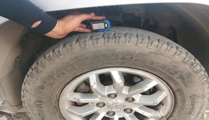 2016 Mahindra TUV300 T8, Diesel, Manual, 1,86,571 km, tyre