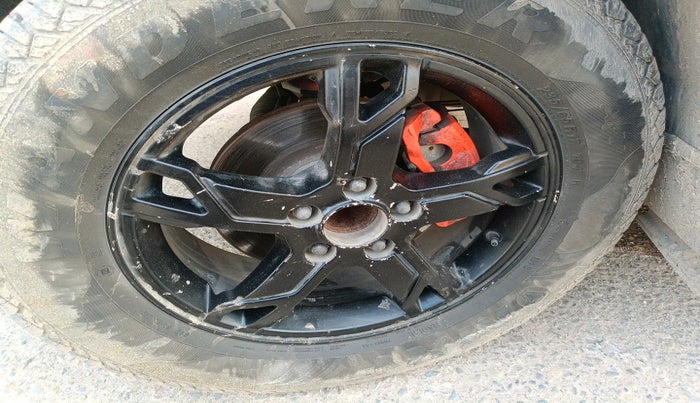 2017 Mahindra Scorpio S10 1.99 INTELLI-HYBRID, Diesel, Manual, 1,76,000 km, tyre