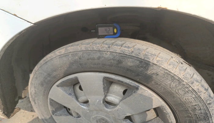 2016 Maruti Wagon R 1.0 LXI CNG, Petrol, Manual, 82,815 km, tyre