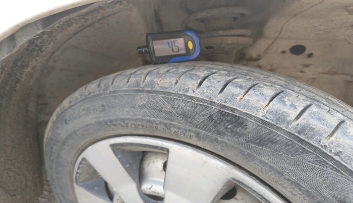 2016 Maruti Wagon R 1.0 LXI CNG, Petrol, Manual, 82,815 km, tyre