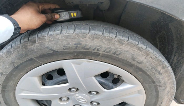 2019 Hyundai VENUE S 1.2, Petrol, Manual, 88,128 km, tyre