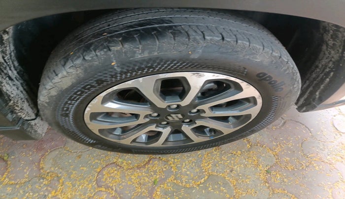 2024 Maruti Grand Vitara ZETA SMART HYBRID, Petrol, Manual, 50,729 km, tyre