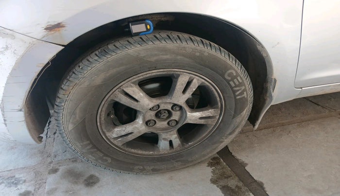 2011 Hyundai i20 SPORTZ 1.2, Petrol, Manual, 1,57,626 km, tyre