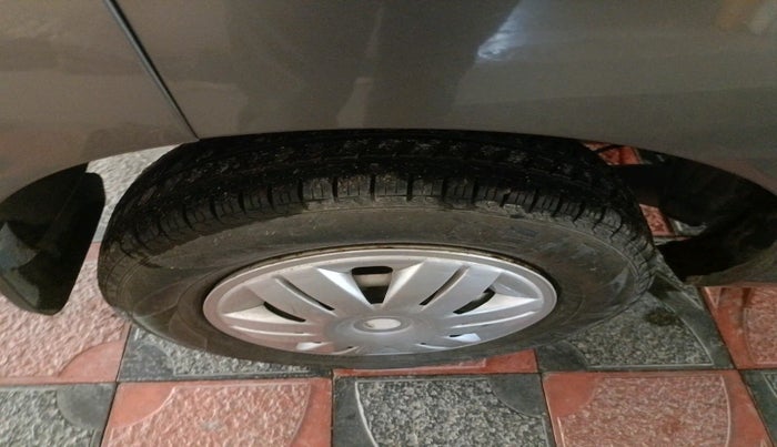 2018 Datsun Redi Go A, Petrol, Manual, 31,815 km, tyre