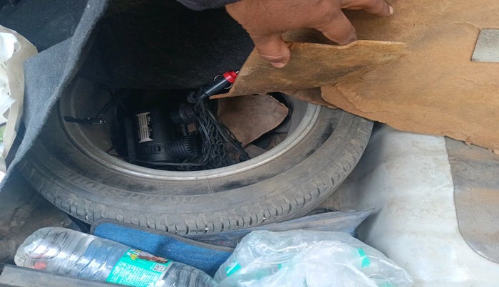 2012 Hyundai Verna FLUIDIC 1.6 CRDI SX, Diesel, Manual, 1,59,554 km, tyre