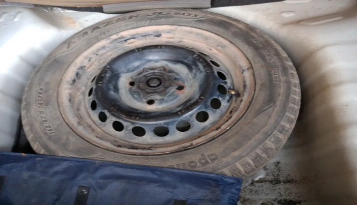 2016 Hyundai Grand i10 SPORTZ 1.2 KAPPA VTVT, Petrol, Manual, 47,514 km, tyre